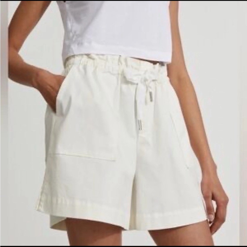 Varley Women's High Waist Shorts in Cream